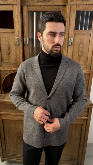 Кардиган АМТ Серый фактурный с пуговицами